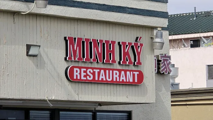 Minh Ky Restaurant 7