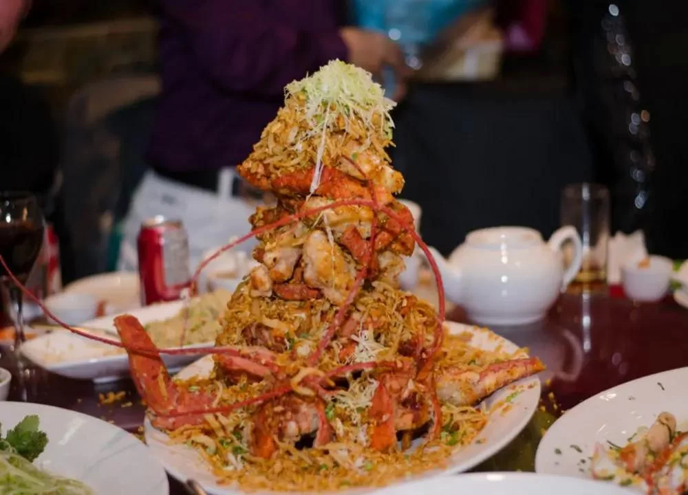 Popular Chinese Sauces in American Cuisine and Their Culinary Impact