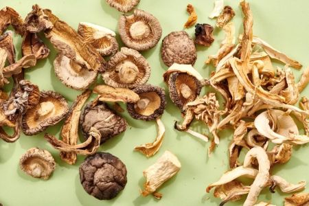Exploring Chinese Dry Goods: Dried Mushrooms, Fungus, and Seafood for Authentic Flavors