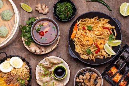 Fusion Chinese Cuisine: Blending Traditional Flavors with International Influences