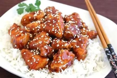 Why is Sesame Chicken So Popular? Decoding the American Chinese Restaurant Staple