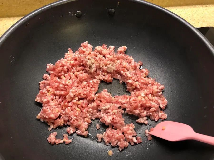 Minced meat, tofu, steamed eggs step 0