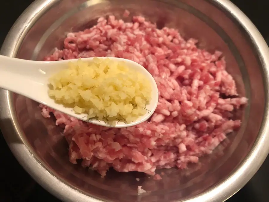 Minced meat, tofu, steamed eggs step 0