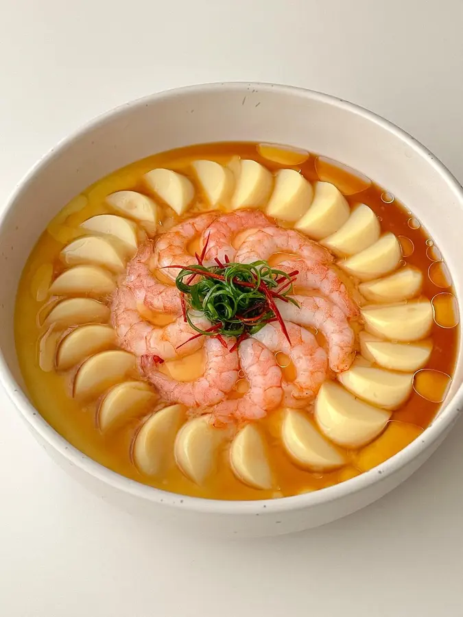 The new year is going to be prosperous, and the  rice tofu and shrimp steamed eggs