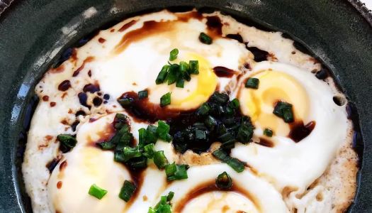 Simple and fast Northeast home cooking lying eggs/steamed eggs