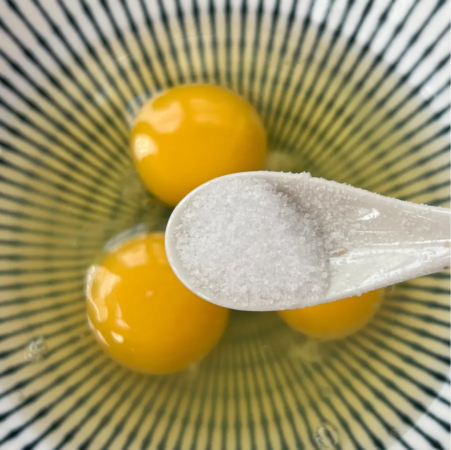 Steamed eggs with meat foam that are more tender than pudding, suitable for all ages step 0