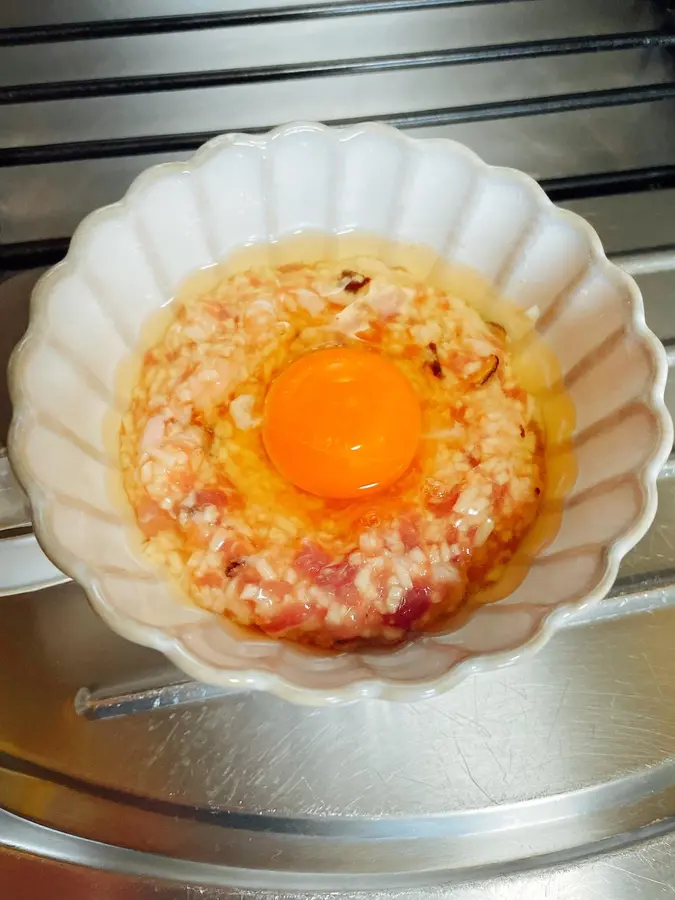 Steamed eggs with yam minced pork step 0