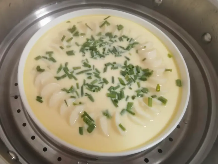 Japanese-style steamed eggs with tofu step 0