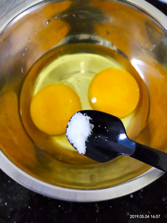 Zero failure steamed egg custard step 0