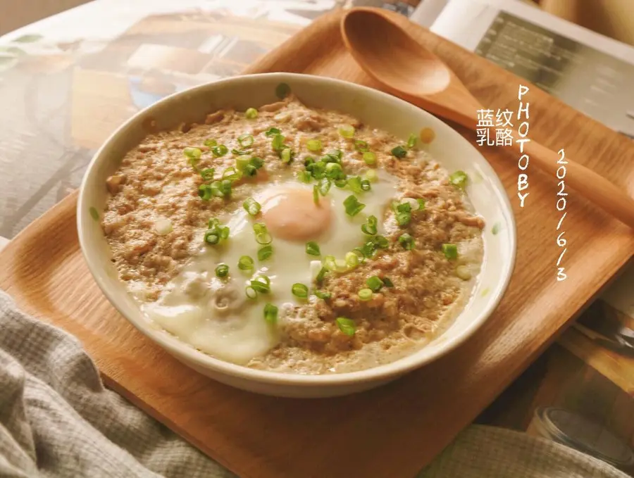 Simple and delicious steamed eggs with meatloaf step 0