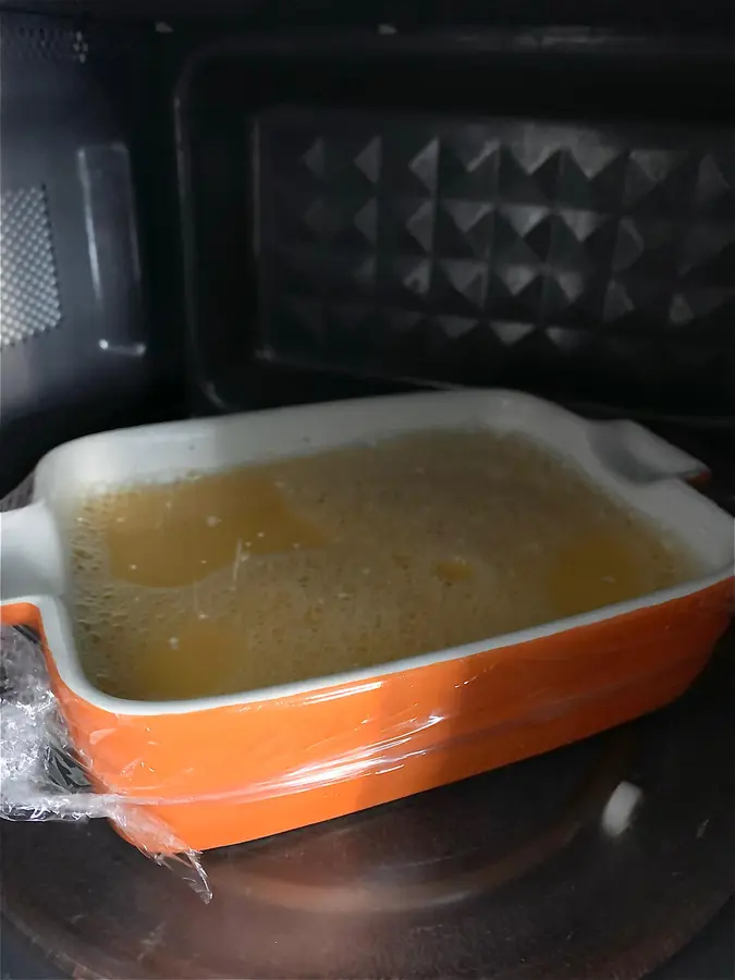 Quick-handed, tender microwave egg custard step 0