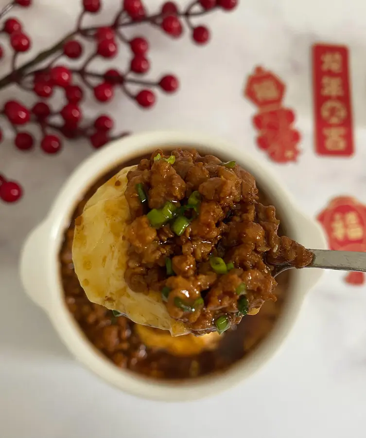 Steamed eggs with minced meat step 0