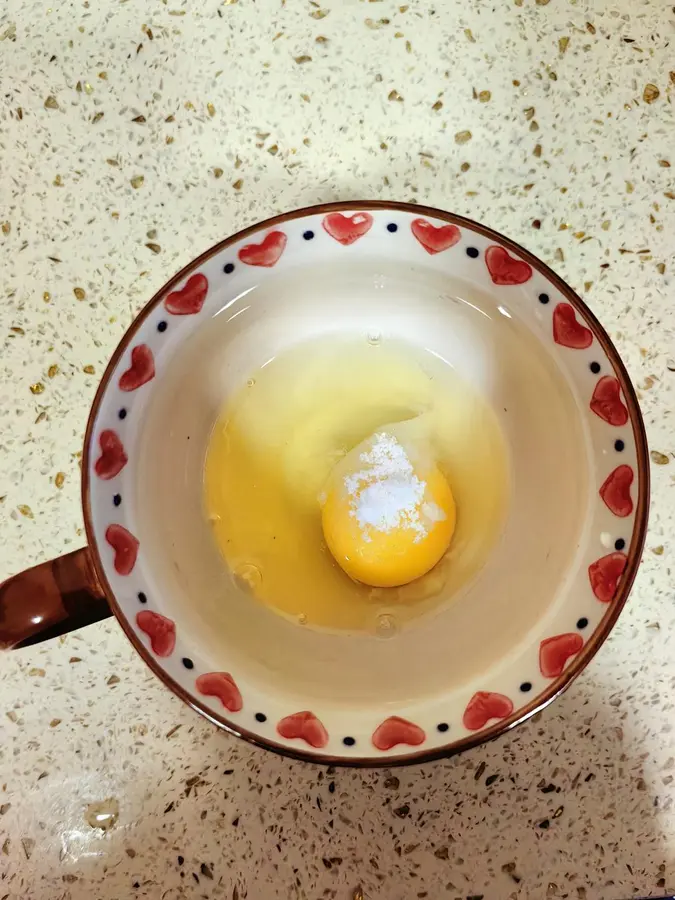 Today's breakfast: steamed eggs with seaweed and meat foam, egg tea, toast with taro puree, fruit and nut platter step 0