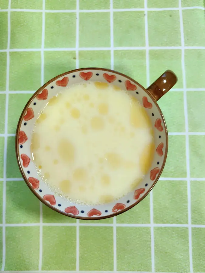 Today's breakfast: steamed eggs with seaweed and meat foam, egg tea, toast with taro puree, fruit and nut platter step 0