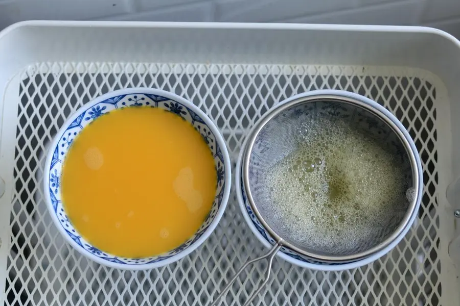 Rice cooker steamed eggs ~ smooth and tender egg custard ~ housewife nirvana step 0