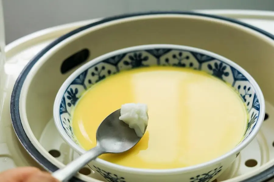 Rice cooker steamed eggs ~ smooth and tender egg custard ~ housewife nirvana step 0