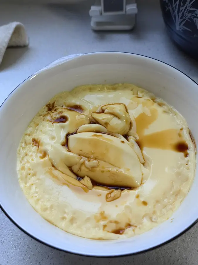 Let's dine together â€“ the microwave version of egg custard step 0