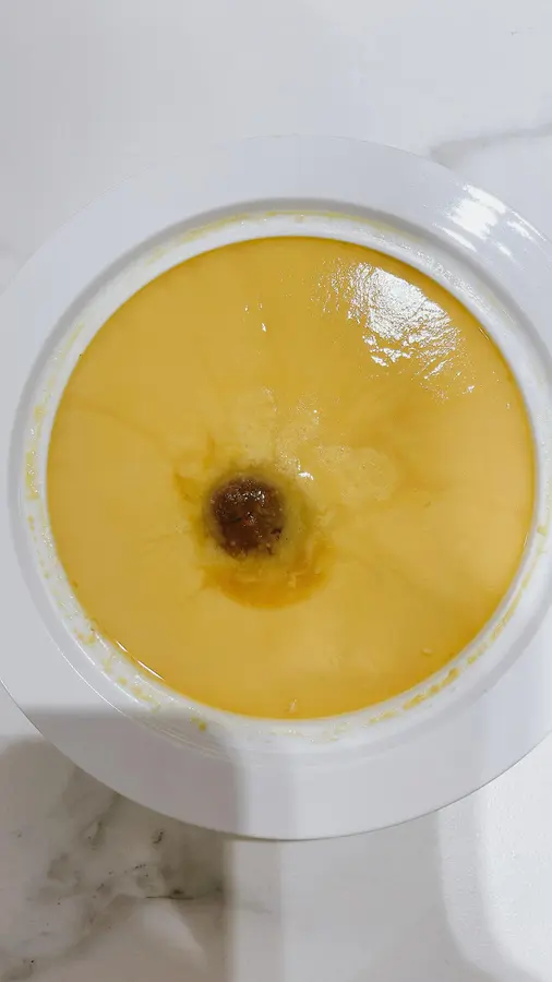 Steamed eggs with minced sun step 0