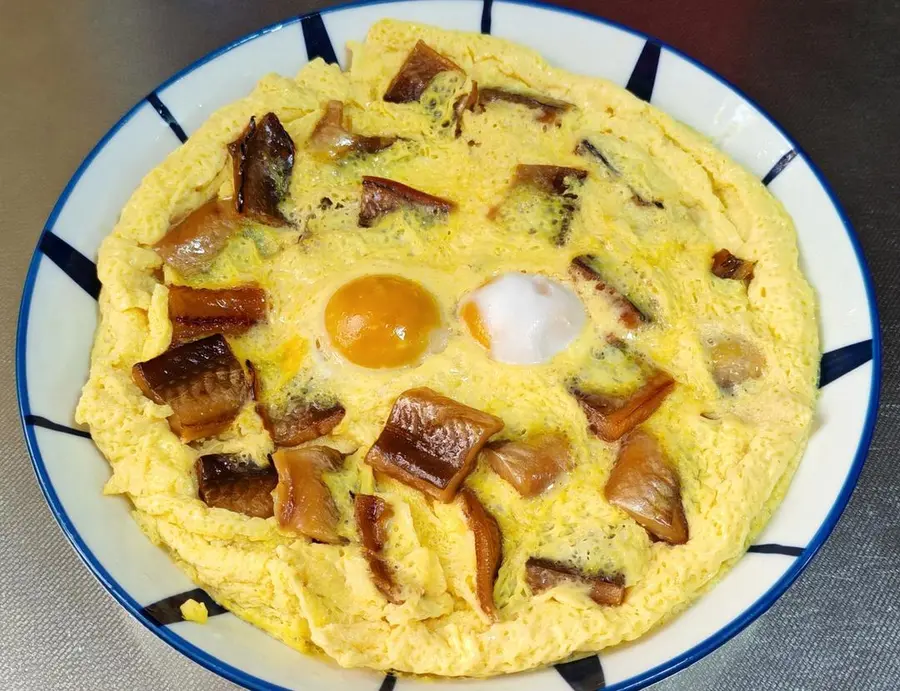 Steamed eggs with sand eel step 0