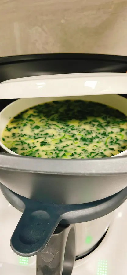 Steamed eggs with spinach and shrimp (Thermomix) step 0