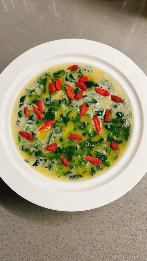 Steamed eggs with spinach step 0