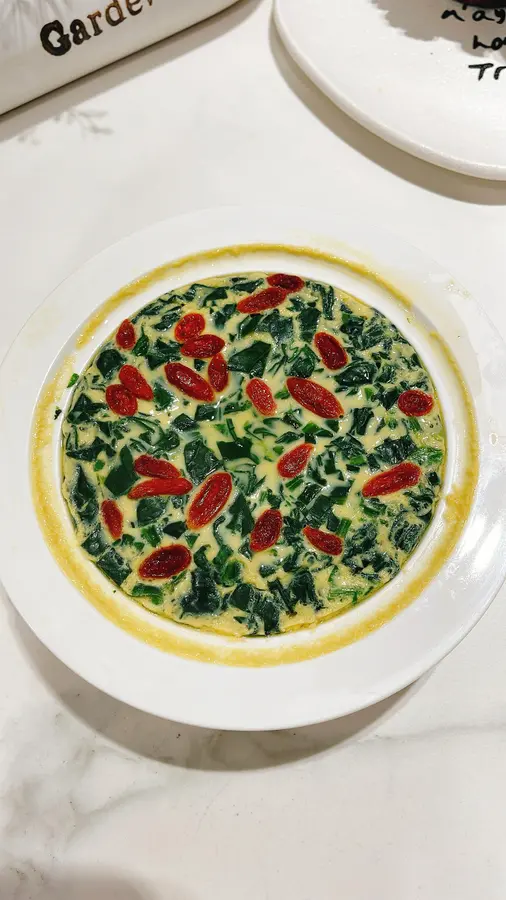 Steamed eggs with spinach step 0