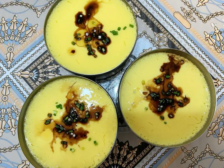 Steamed egg custard with tender and delicate shrimp step 0