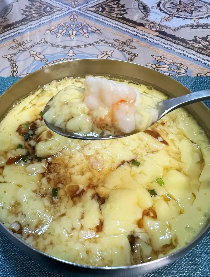 Steamed egg custard with tender and delicate shrimp step 0