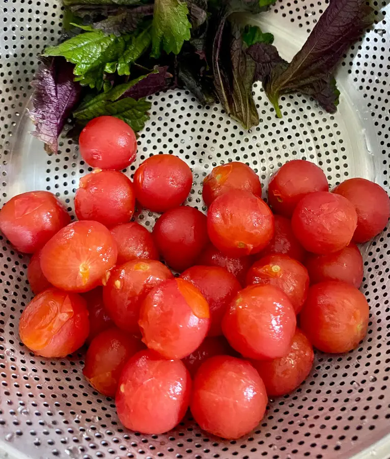 Perilla plum pickled tomatoes step 0