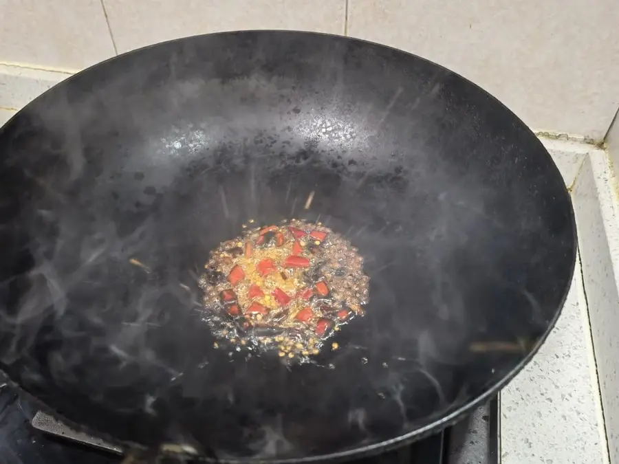 Stir lotus root step 0