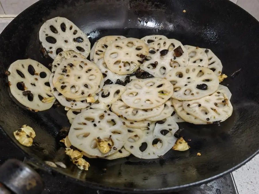 Stir lotus root step 0