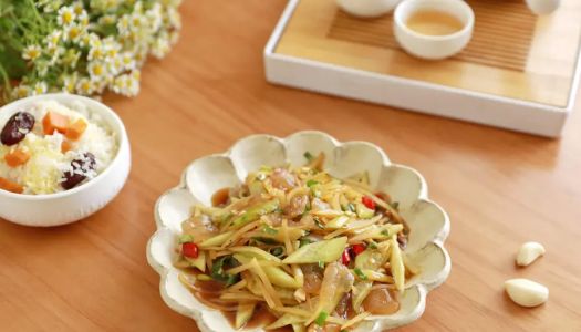 Summer refreshing dish - cold cucumber, jellyfish, shredded potatoes