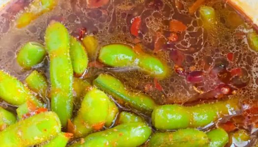 Refreshing appetizer in summer, spicy edamame