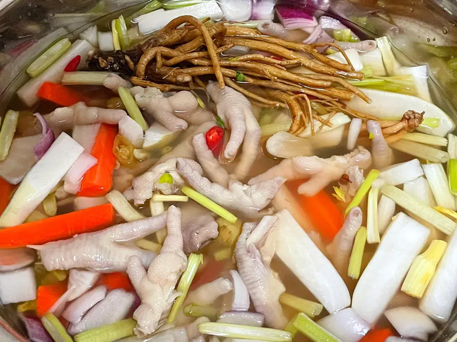 Angelica pickled pepper chicken feet that can be stalled in situ (children can also eat)