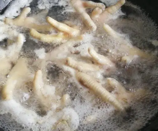 Delicious lemon chicken feet step 0