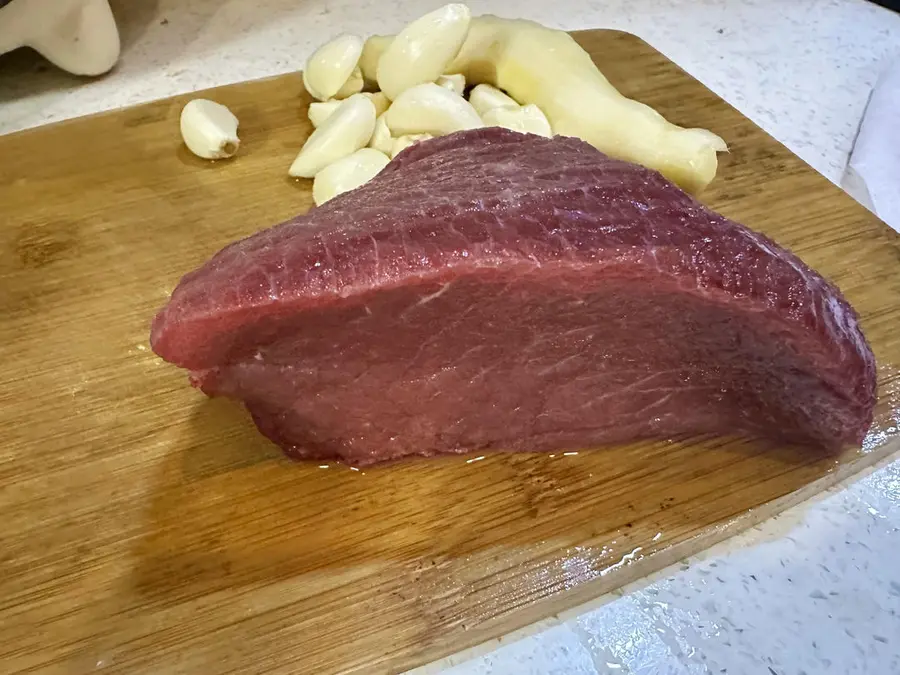 Roasted Pepper Beef Sauce (Summer Dish) step 0