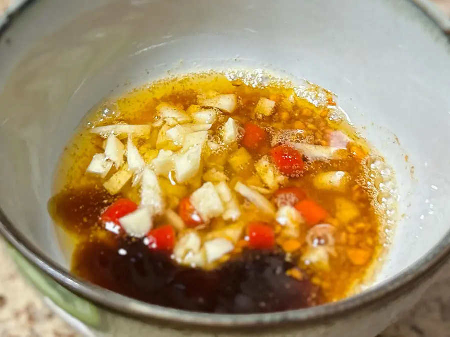 Roasted pepper preserved eggs step 0