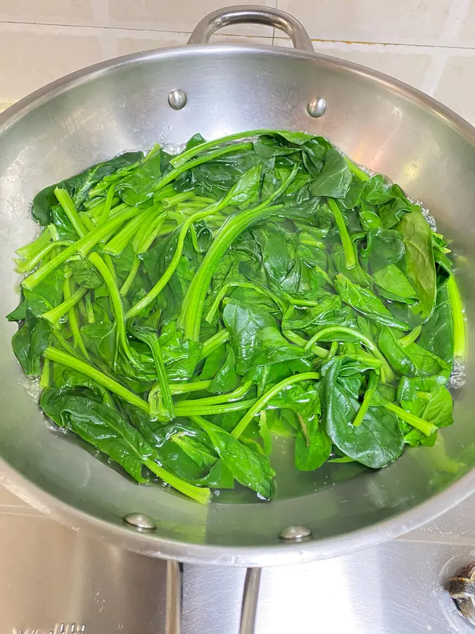 Reduced-fat vegetables ~ cold spinach vermicelli step 0