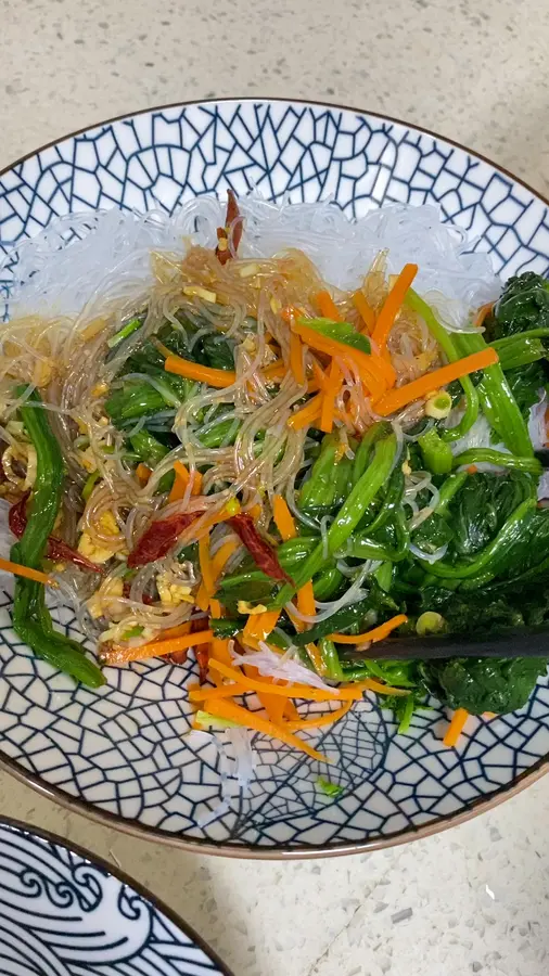 Reduced-fat vegetables ~ cold spinach vermicelli step 0