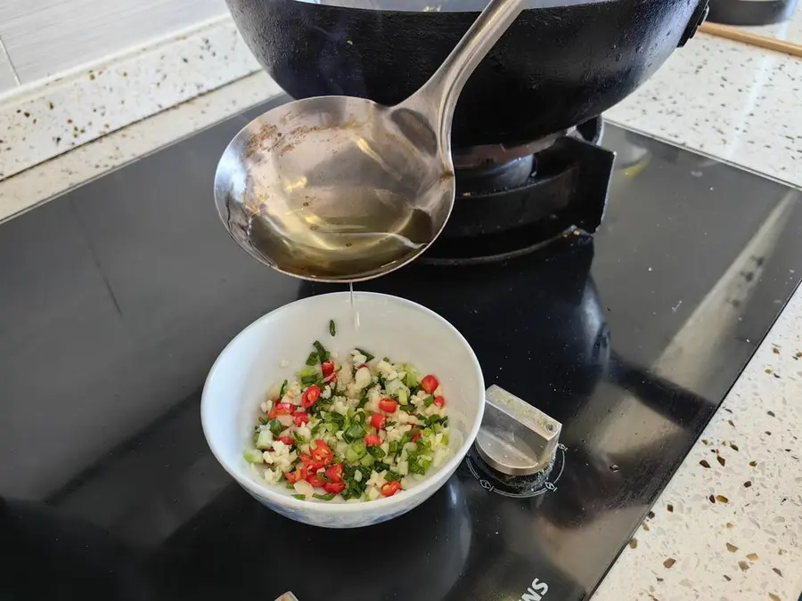 Autumn delicacy - lotus root meets okra step 0