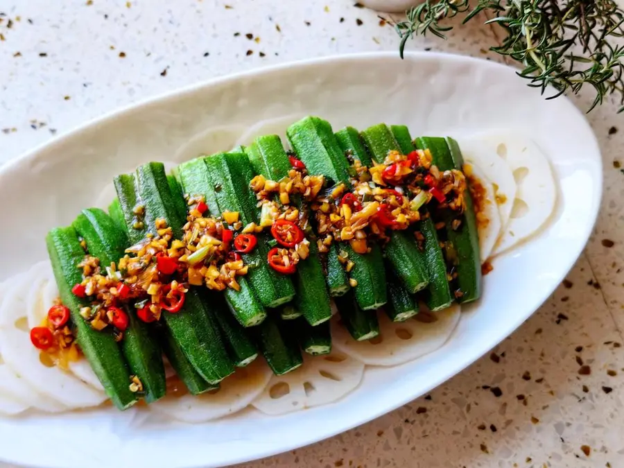 Autumn delicacy - lotus root meets okra