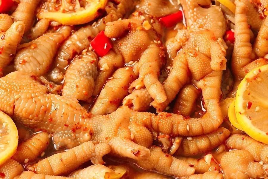 It's so delicious that it's out on the spot|Lemon sour and spicy boneless chicken feet step 0