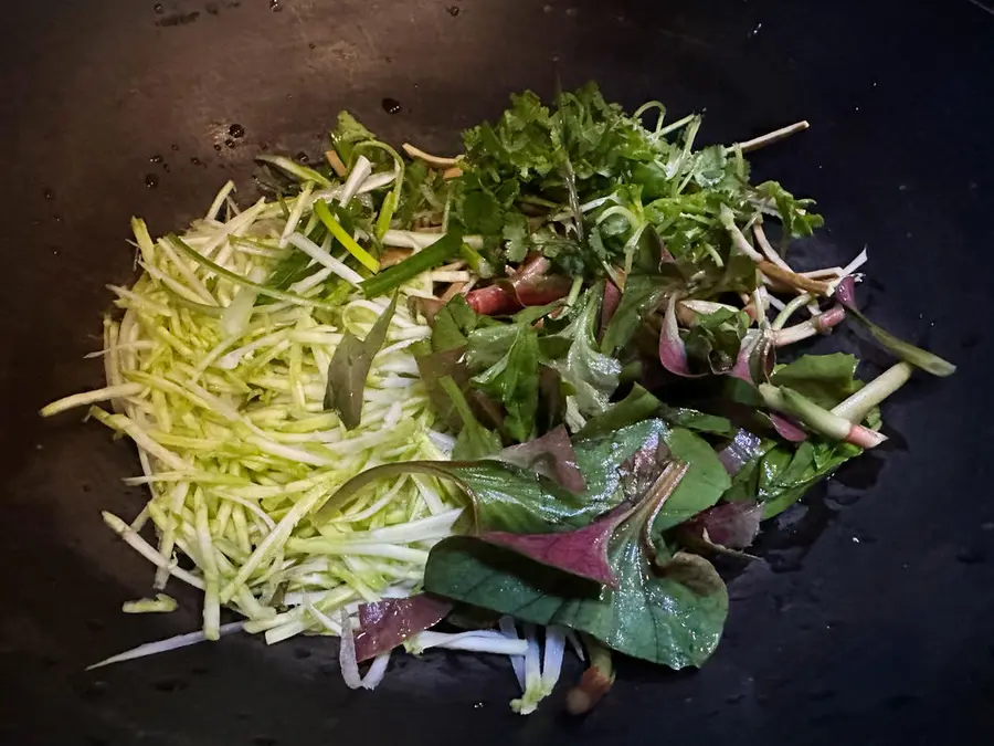 Dry mixed rice and cold vegetables (dried tofu, green cabbage, folded ear root, coriander) step 0