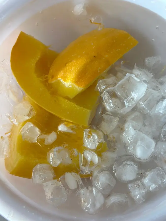 Chilled golden melon shreds step 0