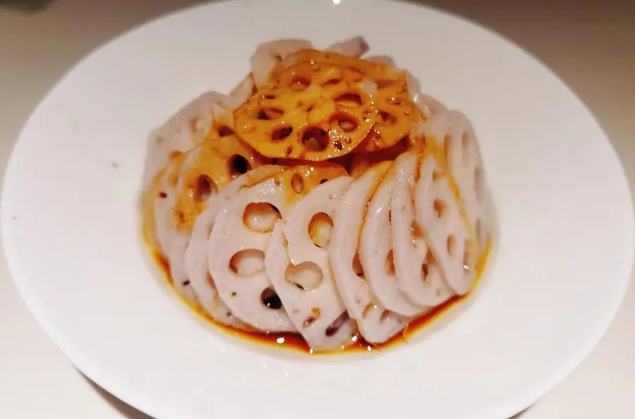 Home-cooked cold salad: cold lotus root slices step 0