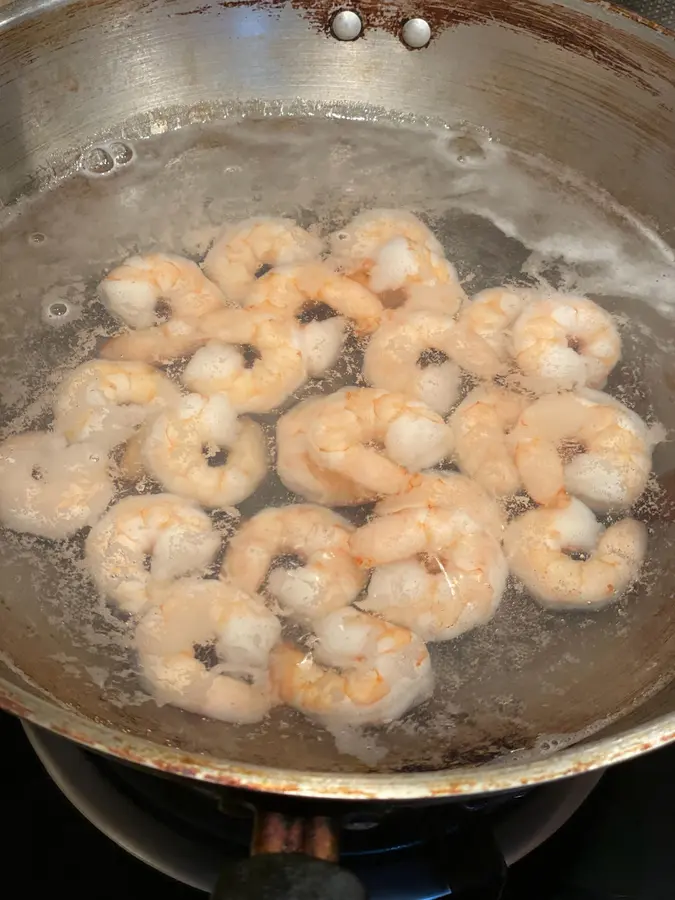 Summer refreshing version of cold dish: Huadiao shrimp step 0