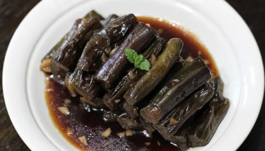 【Summer cold dish】 Sweet and sour soaked eggplant consumed eggplant Japanese refreshing fast dish