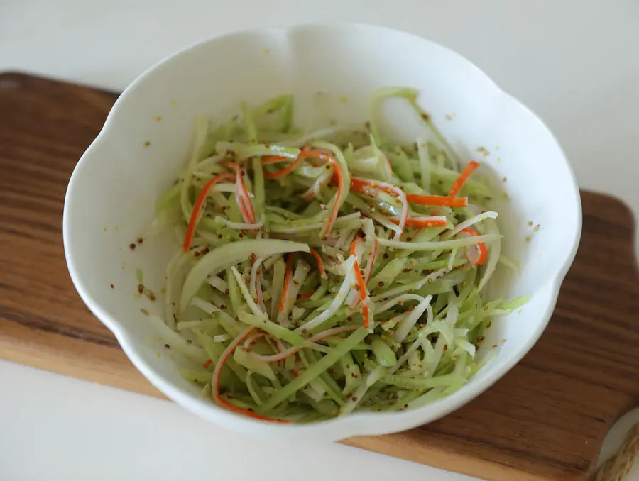 Summer refreshing dish - cold cucumber and shredded crab meat step 0