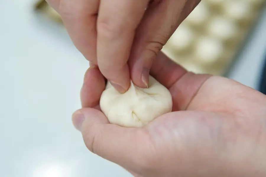 After eating the Suzhou-style fresh meat mooncakes that they wanted to open a store, the owners of the mooncake shop cried urgently step 0