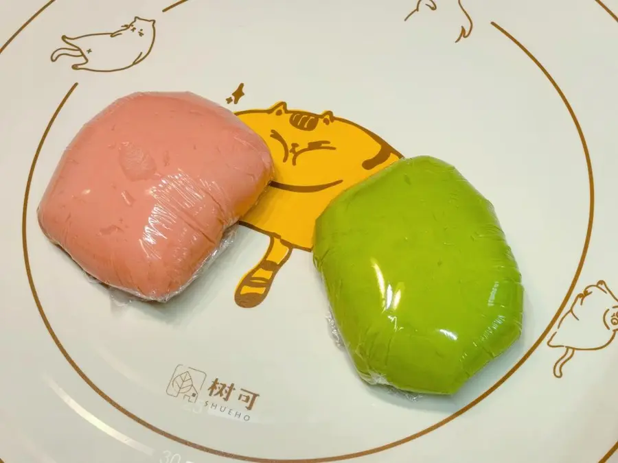 Colorful Cantonese mooncakes step 0